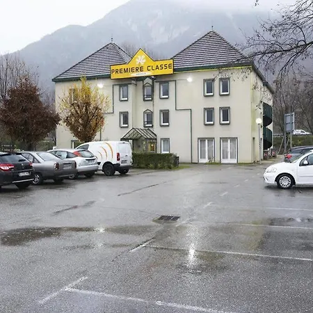 Premiere Classe Grenoble Nord - Отель
